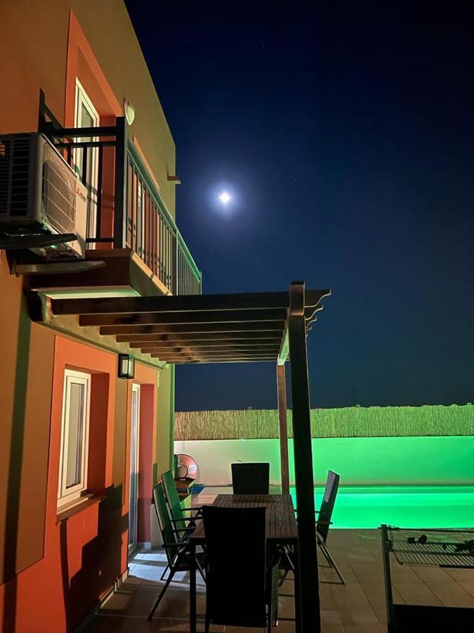 Villa Marie Agradable Y Tranquila Maison Con Piscina Corralejo Exteriör bild