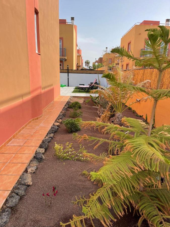 Villa Marie Agradable Y Tranquila Maison Con Piscina Corralejo Exteriör bild